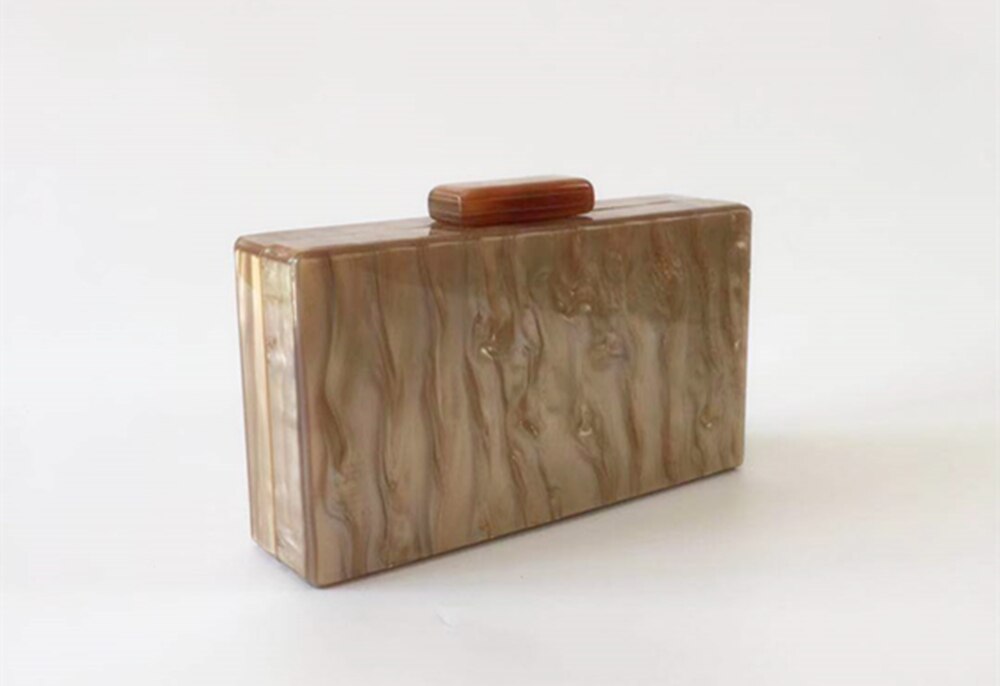 Coquille Clutch